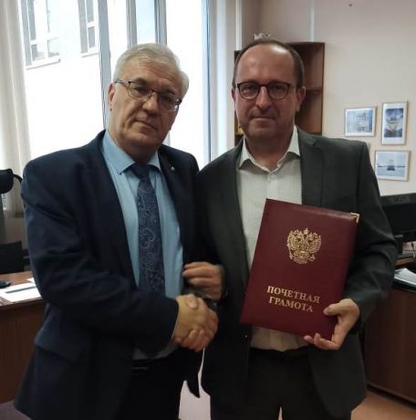 100 уральских газовиков поощрили за успехи